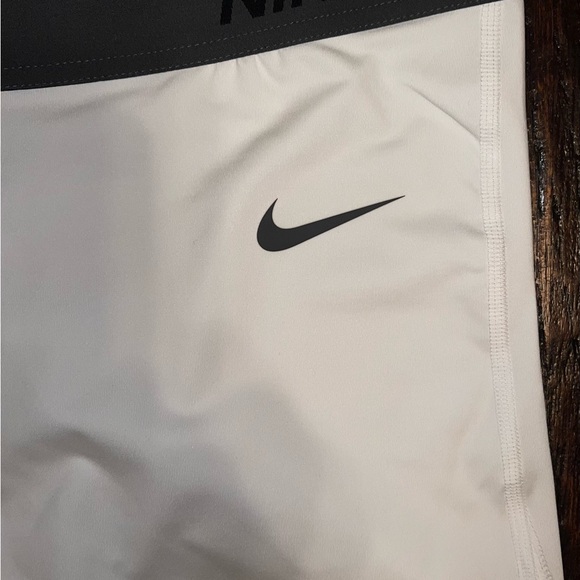 NWOT: Exclusive EYBL white compression pants - Picture 4 of 6